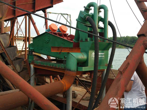 λ�ں����ϵļ�ɰ���ՙC