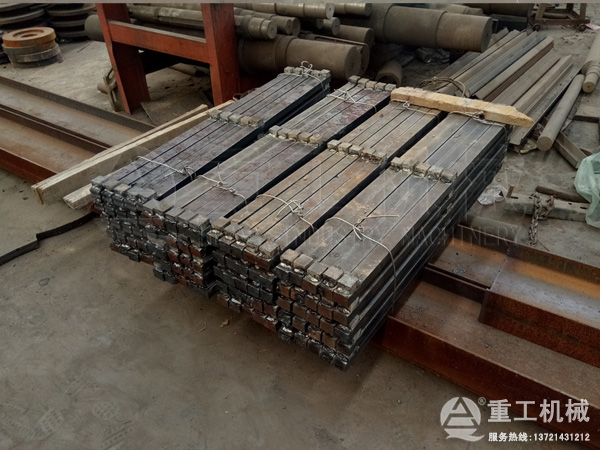 ����C���l