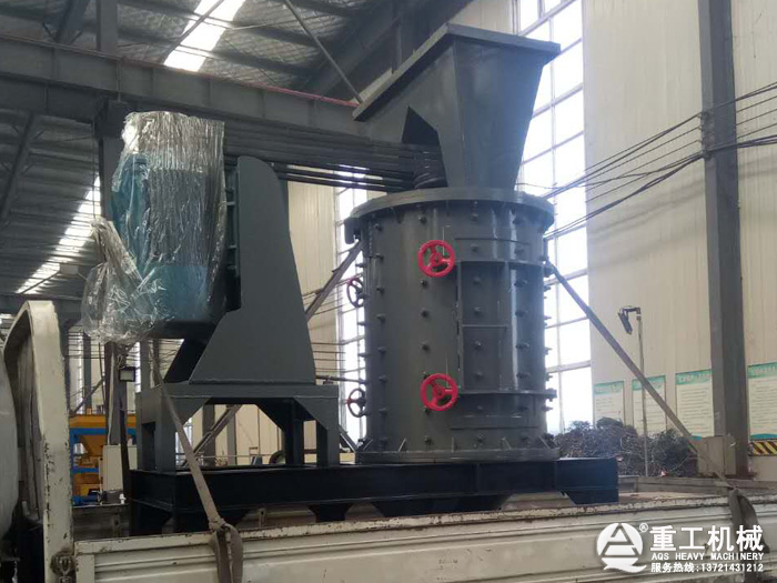 立式板錘復(fù)合制砂機(jī) 立式板錘復(fù)合制砂機(jī)